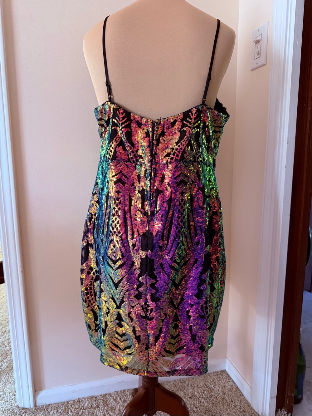 Hoco City Vibe Iridescent Rainbow Sequin Bodycon Dress Sz 17 Homecoming EUC - Picture 3 of 16